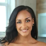 Zoey Sinn